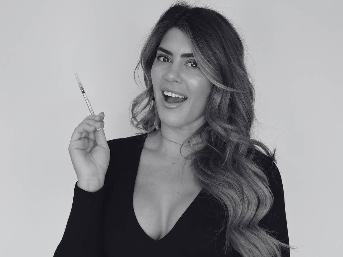 Scottsdale injector performing lip augmentation on Phoenix-area patient